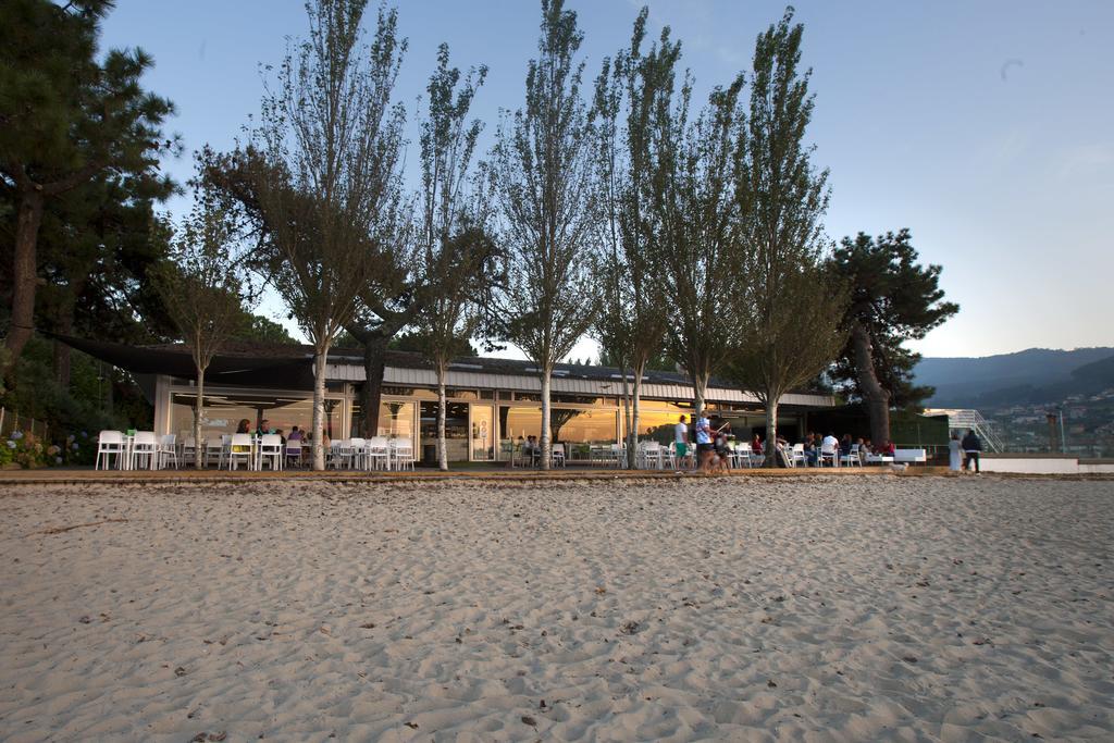 Camping Bayona Playa Sabaris Exterior photo