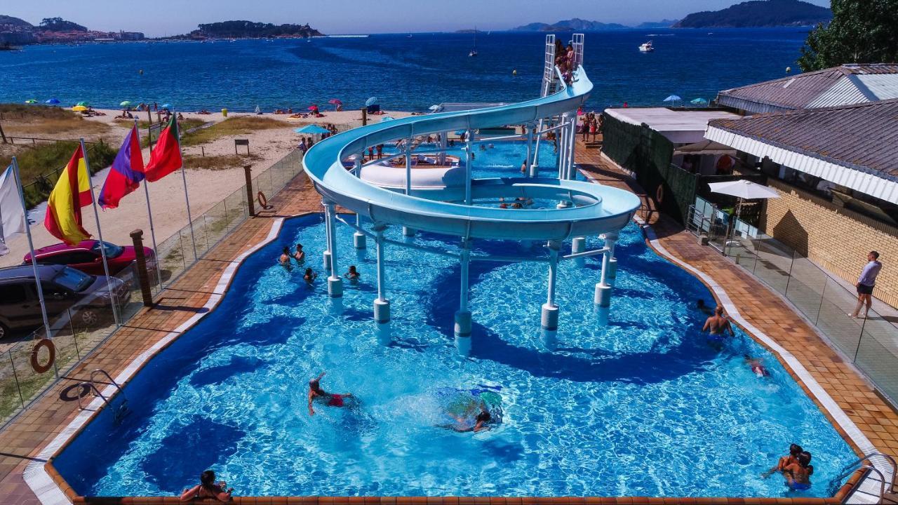 Camping Bayona Playa Sabaris Exterior photo