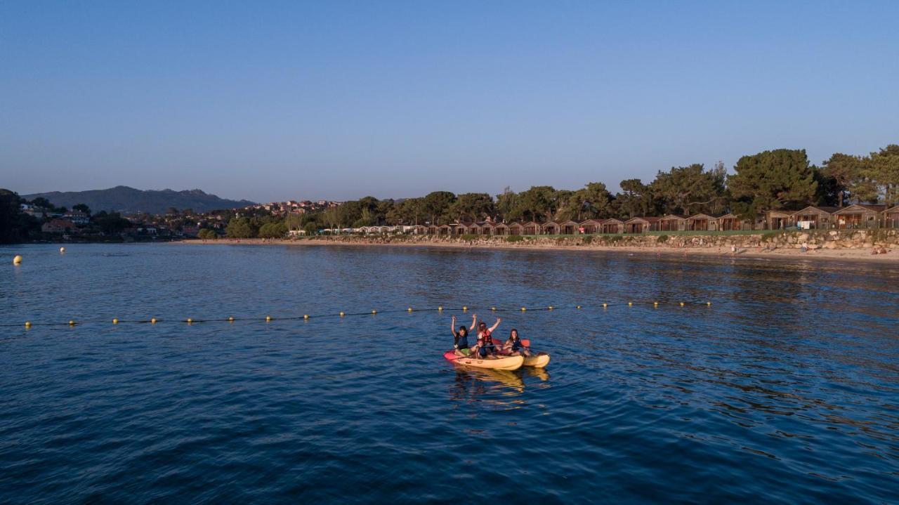 Camping Bayona Playa Sabaris Exterior photo
