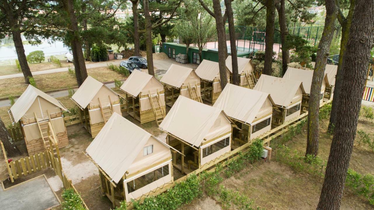 Camping Bayona Playa Sabaris Exterior photo