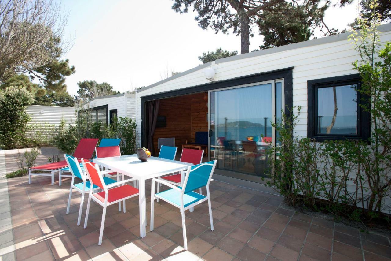 Camping Bayona Playa Sabaris Exterior photo